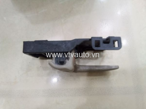 Tay mở trong trái ( màu ngà, be) (trước=sau) Toyota Land Cruiser FJ100, 1998-2007