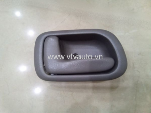 Tay mở trong trái ( màu xám ) (trước=sau) Toyota Corolla AE110, AE111 ,1997-2001