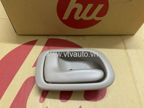 Tay mở trong trái ( màu vàng) (trước=sau) Toyota Corolla AE110, AE111 ,1997-2001