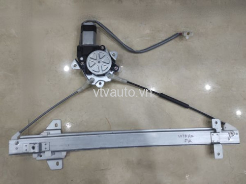 Compa + mô tơ lên kính trước phải Suzuki Vitara ,1997-2005 