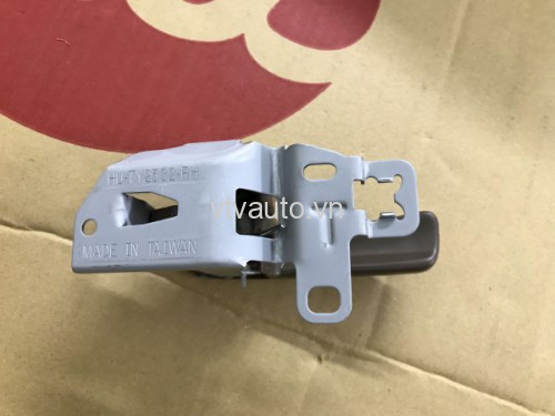   Tay mở trong phải( trước=sau ) 69205-32070/ 69205-32071 màu nâu Camry 1992-1996
