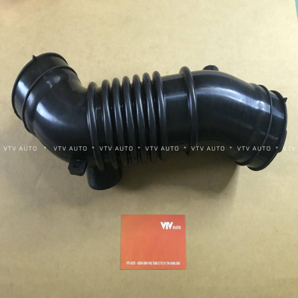 Ống Cao Su Cổ Hút Gió Từ Bầu E Đến Cổ Ga Innova 06-15  I Oem: 17881-05040