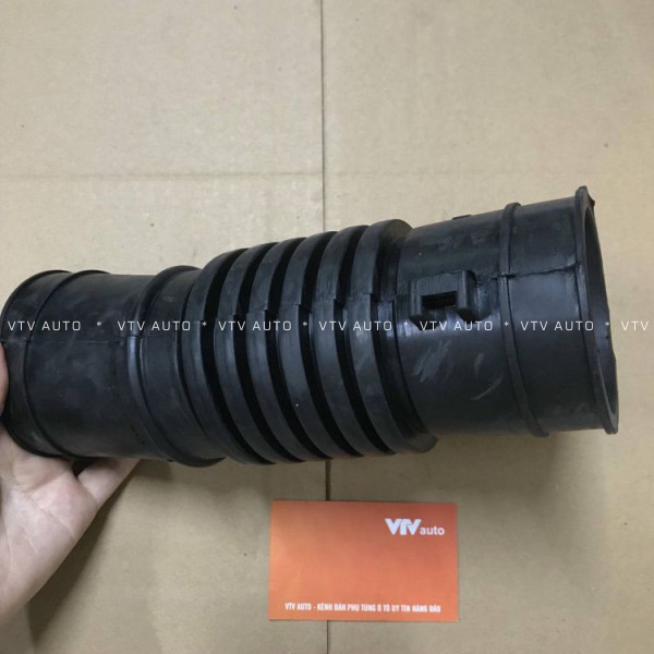 Ống Cao Su Cổ Hút Gió Từ Bầu E Đến Cổ Ga Hilux 97-04 2L, 3L, 5L I Oem: 17881-54640
