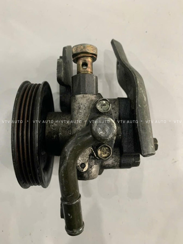 Bơm trợ lực lái Nissan U13 93 