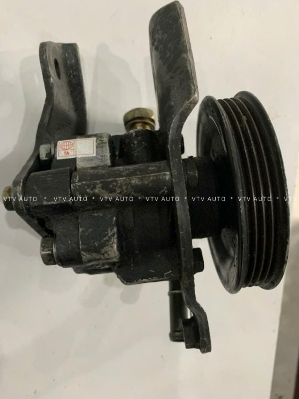 Bơm trợ lực lái Nissan U13 93 