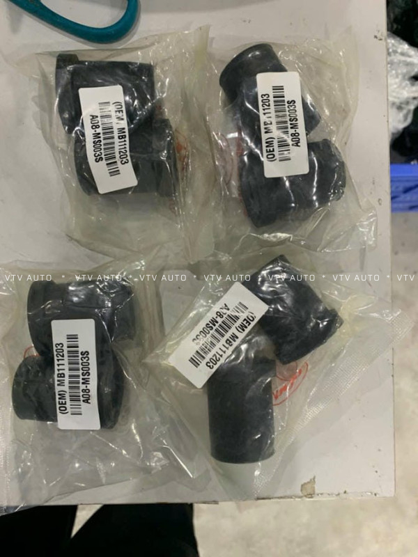 Cao su sức nhíp sau Hilux MB111203 