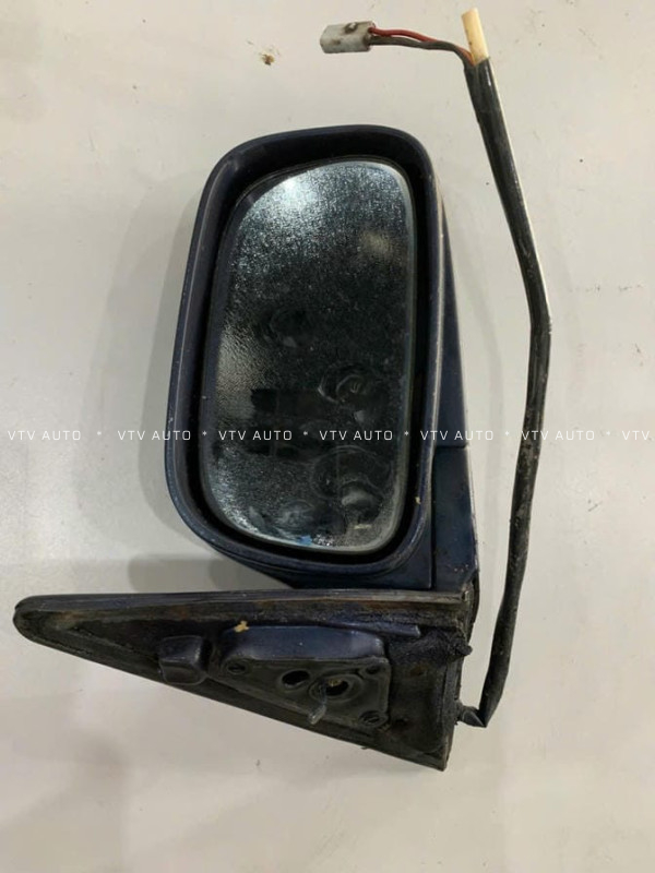 Gương chiếu hậu phải bãi Zin Cressida 90-96