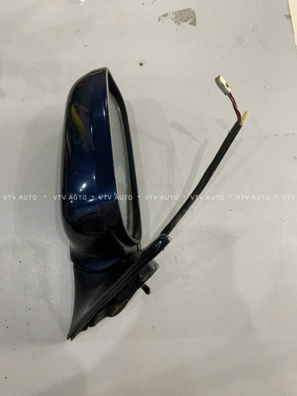 Gương chiếu hậu phải bãi Zin Cressida 90-96