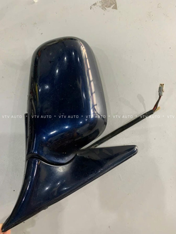 Gương chiếu hậu phải bãi Zin Cressida 90-96