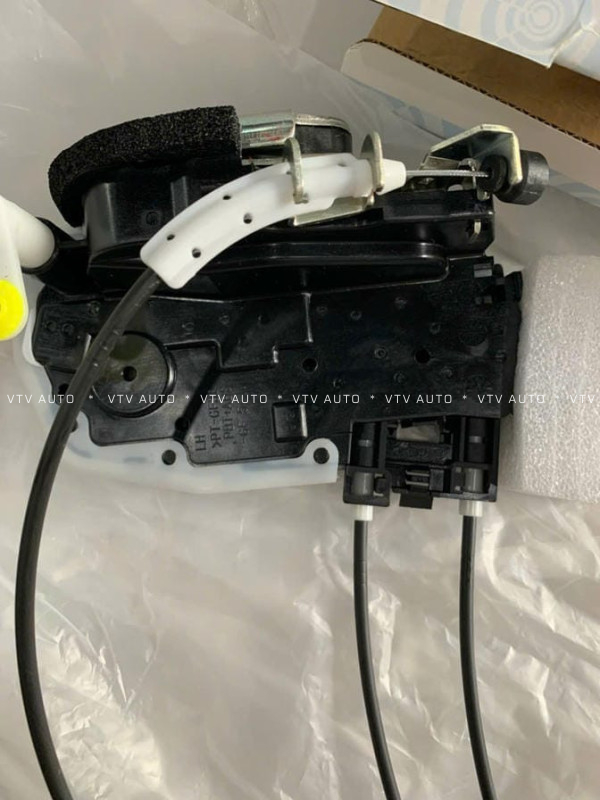 Khóa ngậm cửa trước trái Sunny 80501-3AW1A 