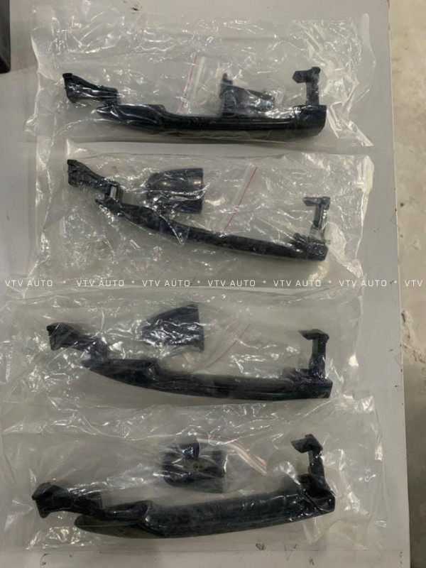 Tay mở ngoài  sơn đen Prado 02-08; Highlander08-; Camry Hybird 07-12; Toyota Avalon 05-12 69211-06060 RH