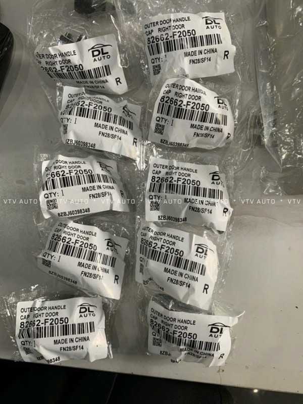 Tay mở ngoài bên phải ngắn mạ Accent 18-23, Elantra 16-22 82662-F2050
