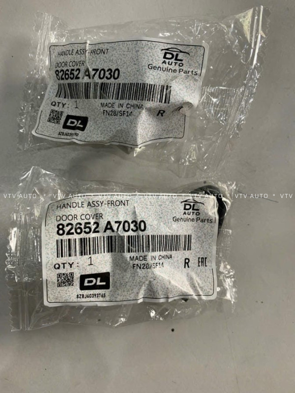 Tay mở ngoài ngắn trước trái có lỗ KIA K3 82652 A7030