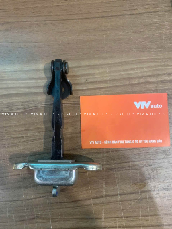Hãm cửa sau trái Hyundai Grand i10 14-19 mã 79480-B4000
