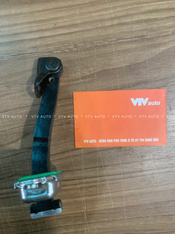 Hãm cửa sau Hyundai Elantra, Avante 07-10 mã 79480-2H000