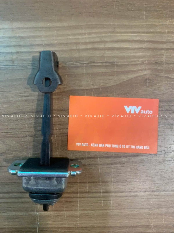 Hãm cửa trước Chevrolet Vivant mã 96260842