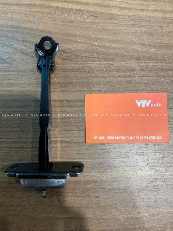 Hãm cửa sau Hyundai Elantra, Avante 06-19 mã 79480-3X000