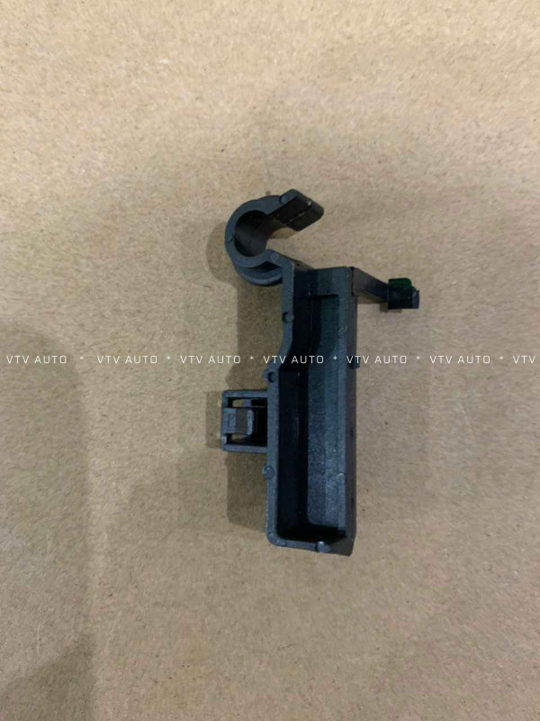 Chân Kẹp Ty Chống Ca Bô Phía Dưới Altis 01-13