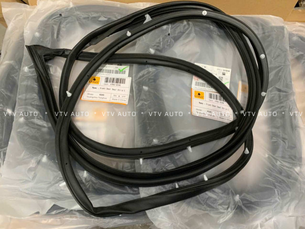 Gioăng Xốp Trên Cánh Cửa Trước Trái Highlander 07-15