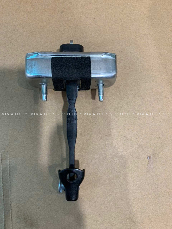 Hãm Cửa, Hạn Chế Cửa Sau Trái, Có Vấu Cài Land Cruiser 98-07, Lx470 98-07